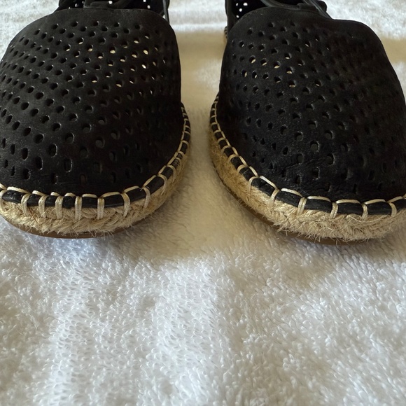 Eileen Fisher espadrille nubuck leather sandals, black, size 8 - Picture 4 of 13